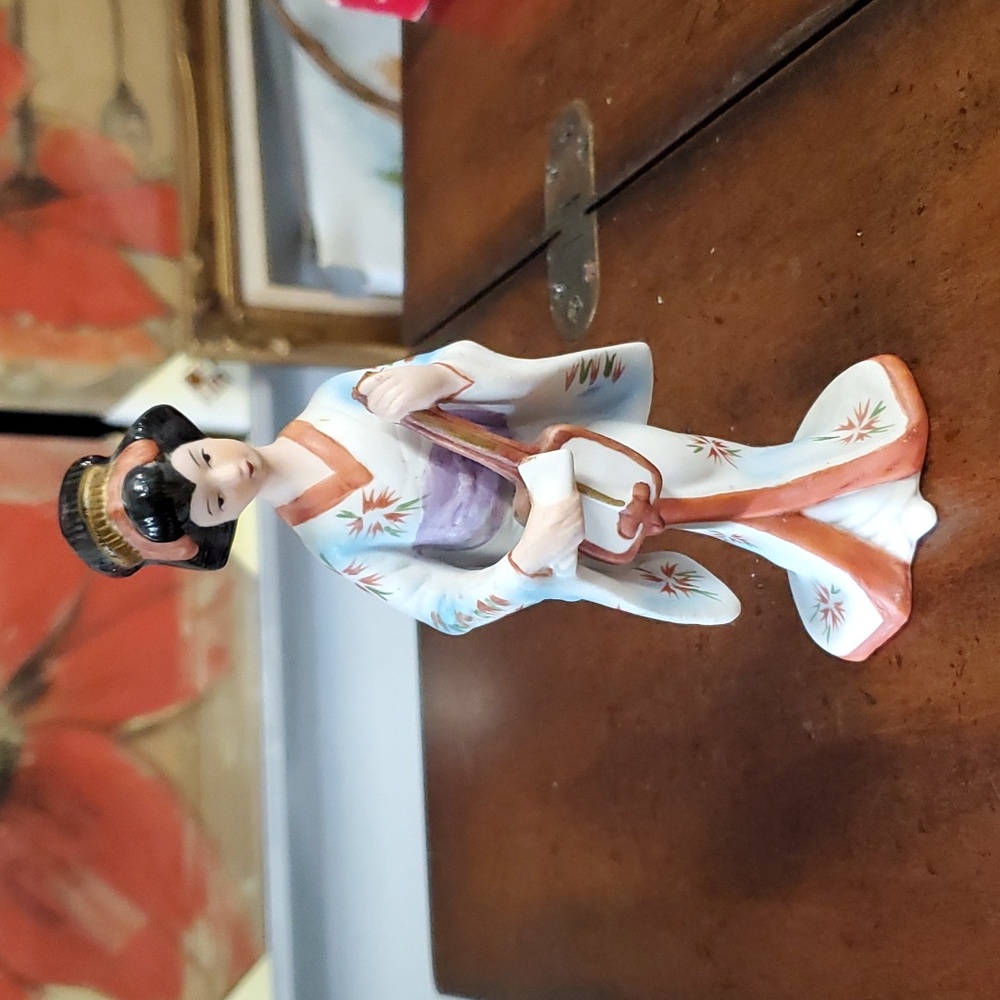 Vintage Japanese Geisha Figure
